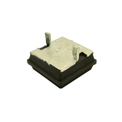 Pad With Metal Plate